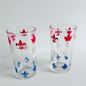 Vintage Quebec Maple Leaf Fleur de Lys Glass Tumblers Set of 2